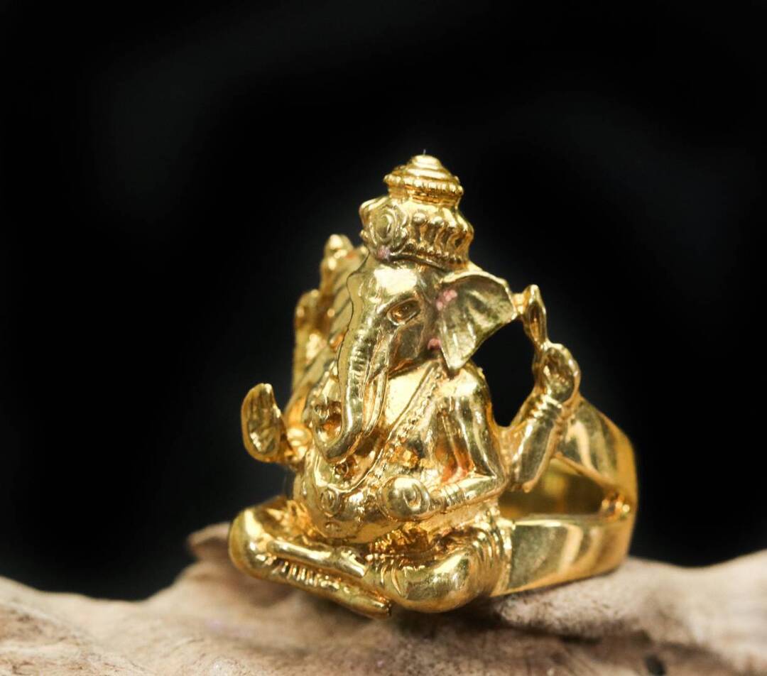 Thai Hindu Amulet Powerful LORD GANESHA God of Success Wealth Talisman Lucky FS 