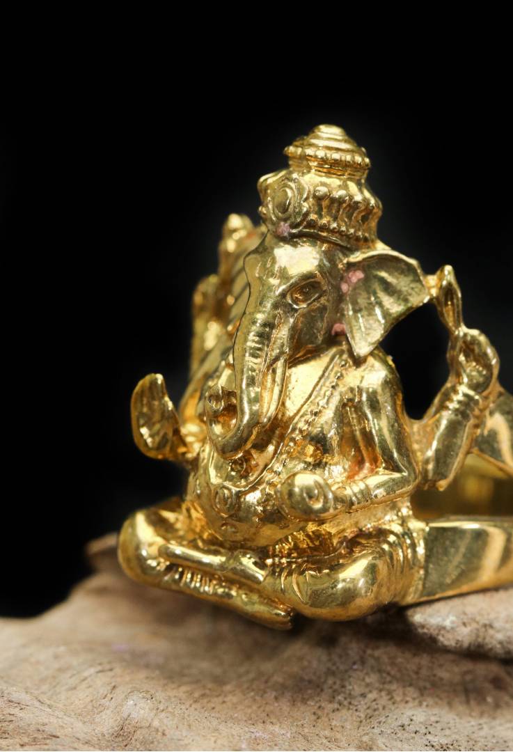 Memoir Gold plated Ganesh Ganpati Spiritual finger ring Hindu Temple  jewellery Men and Women (ORMG3430) : Amazon.in: Fashion