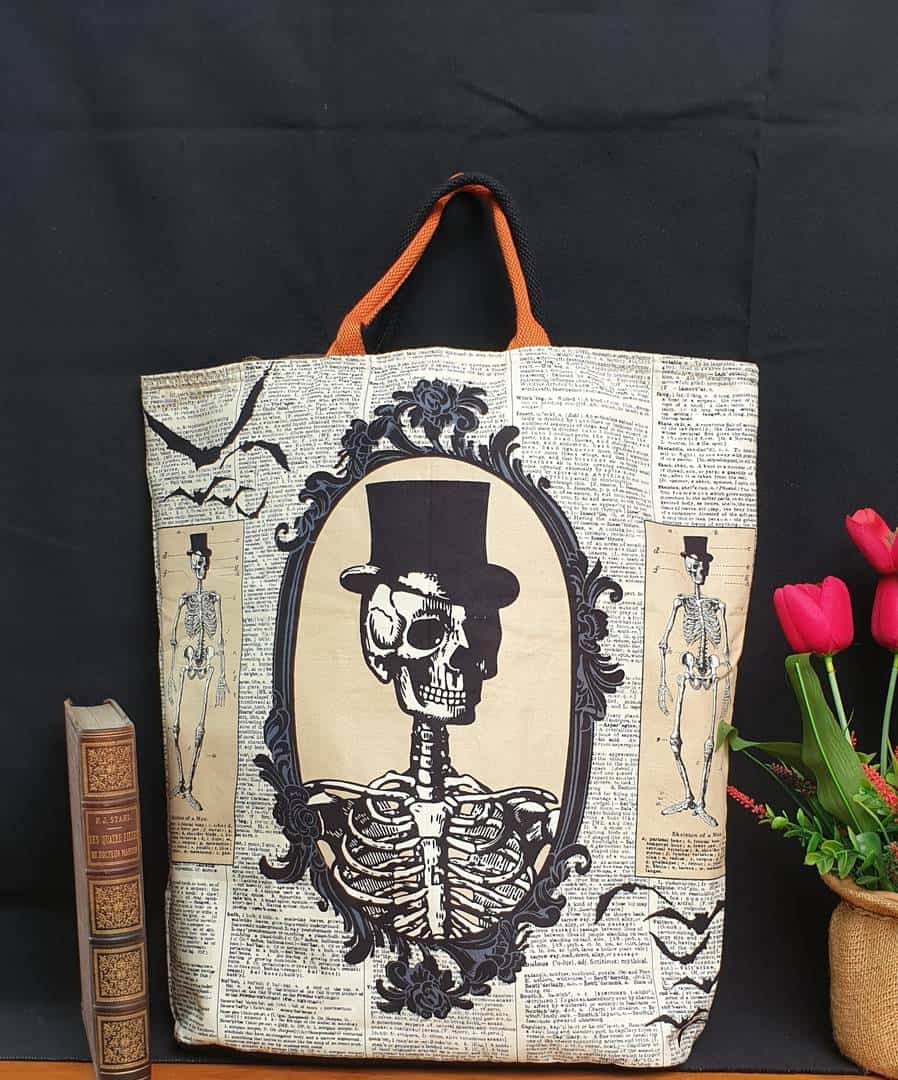Dark Skull Graphic Crochet Bag, Halloween Theme Knitted Tote Bag, Vintage  Gothic Ghost Shoulder Bag - Temu Germany
